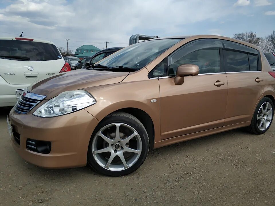 Поставил колеса, первый выезд - Nissan Tiida (1G), 1,6 л, 2011 года стайлинг DRI