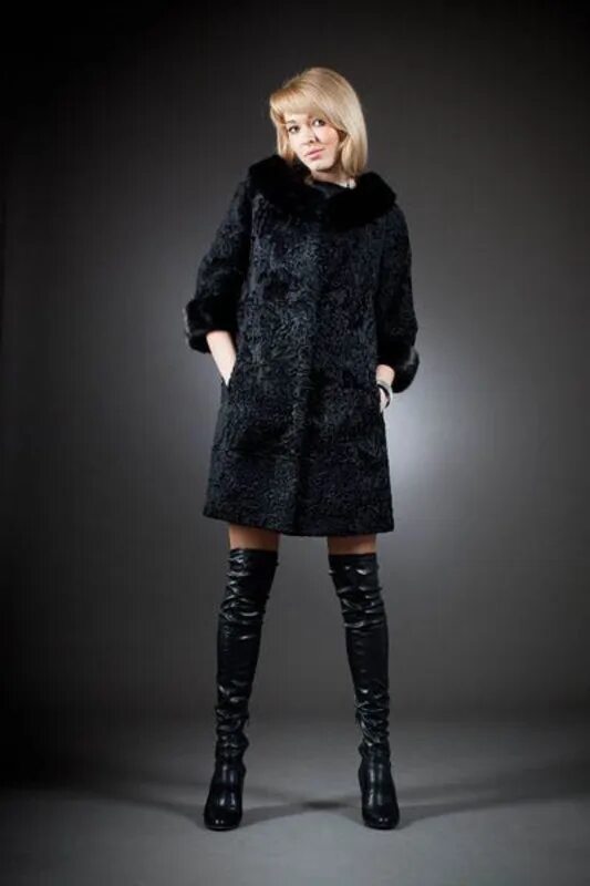 Каракуль с норкой. Пятигорские каракулевые шубы. Елена фурс шубы из каракуля. Пальто из каракульчи lanvin river 2004. Пятигорские каракулевые шубы.