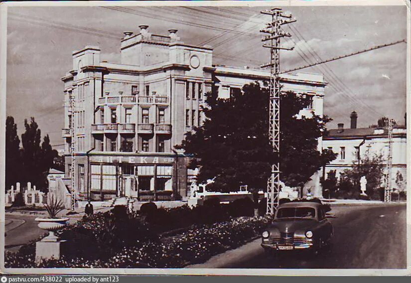 Симферополь ул шмидта. Симферополь 1950. архитектор белозерский симферополь.