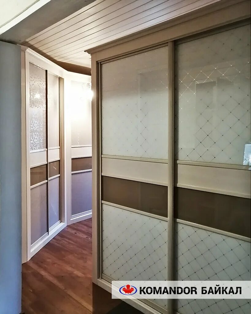 угловой шкаф с распашными дверями. шкаф командор. 15 микрорайон 38 дом ангарск командор. командор иркутск. командор иркутск.