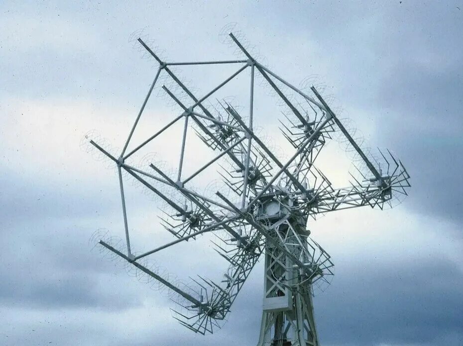 Антенна петербург. Антенна петербург. Эфир 18 af антенна. Антенна к-698. Антенна для цифрового телевидения на дачу 100км.