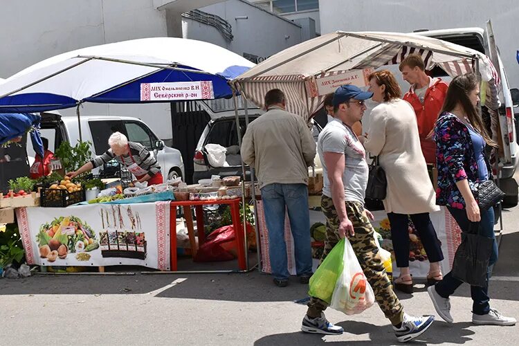 Ярмарка выходного дня. Ярмарка выходного дня новороссийск на улице леднева. Ярмарка новороссийск. Ярмарка на леднева новороссийск. Ярмарка новороссийск.