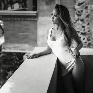 I... Jen is a model who splits time between the US and the Philippines. 
