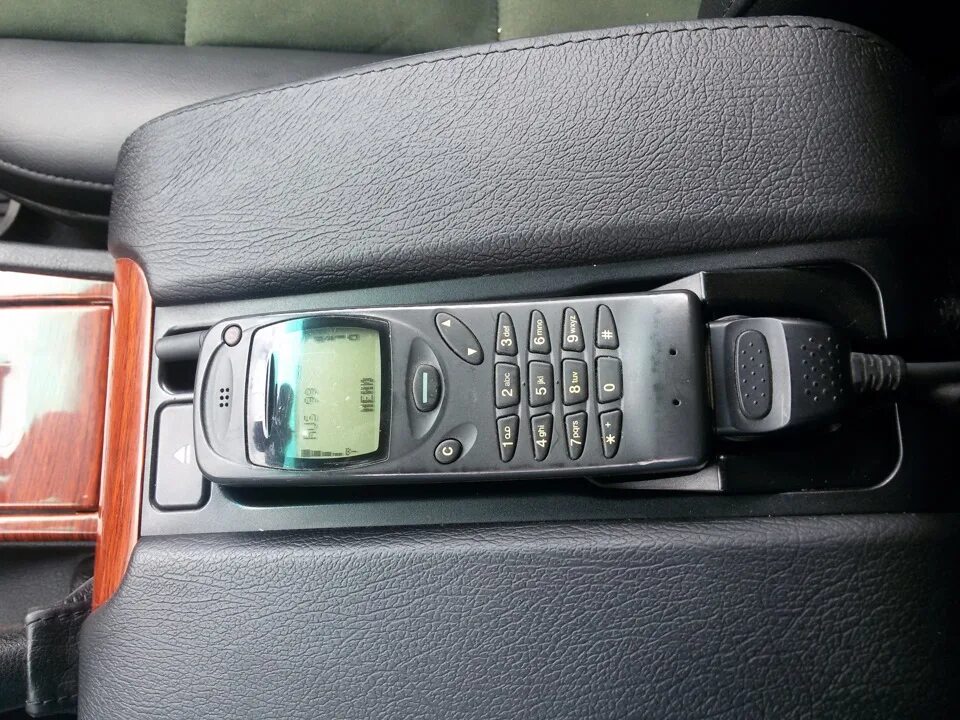 Телефон е 5. 3110.Nokia Nokia 3110. Кредл Nokia 3110. Телефон е39 Nokia. Nokia 3110 в Mercedes.