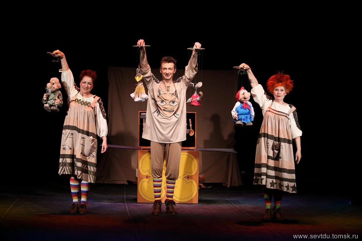 детские любительские театры. загадка курочки рябы спектакль саранск. театр арлекин омск музей кукол. детский любительский театр. детский любительский театр.