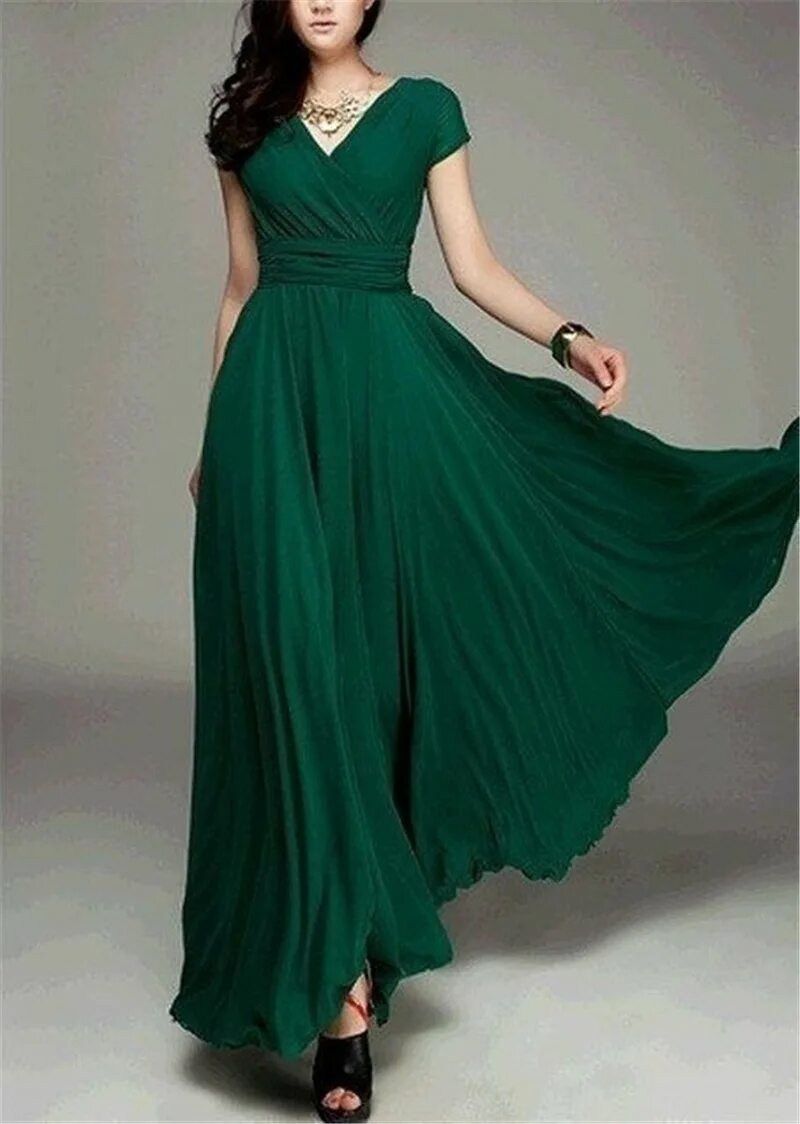 Длинные платья с поясом. Длинное платье. Зеленое вечернее платье. Платье вечернее зеленое длинное. Изумрудное платье вечернее.