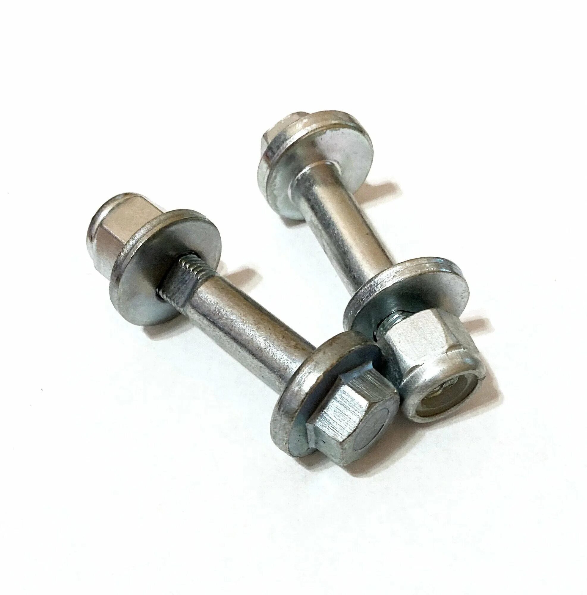 Болты для развала схождения. Болт развальный ваз 2170. болт развала 2170. болт развальный 2108. развальные болты ваз 2108.