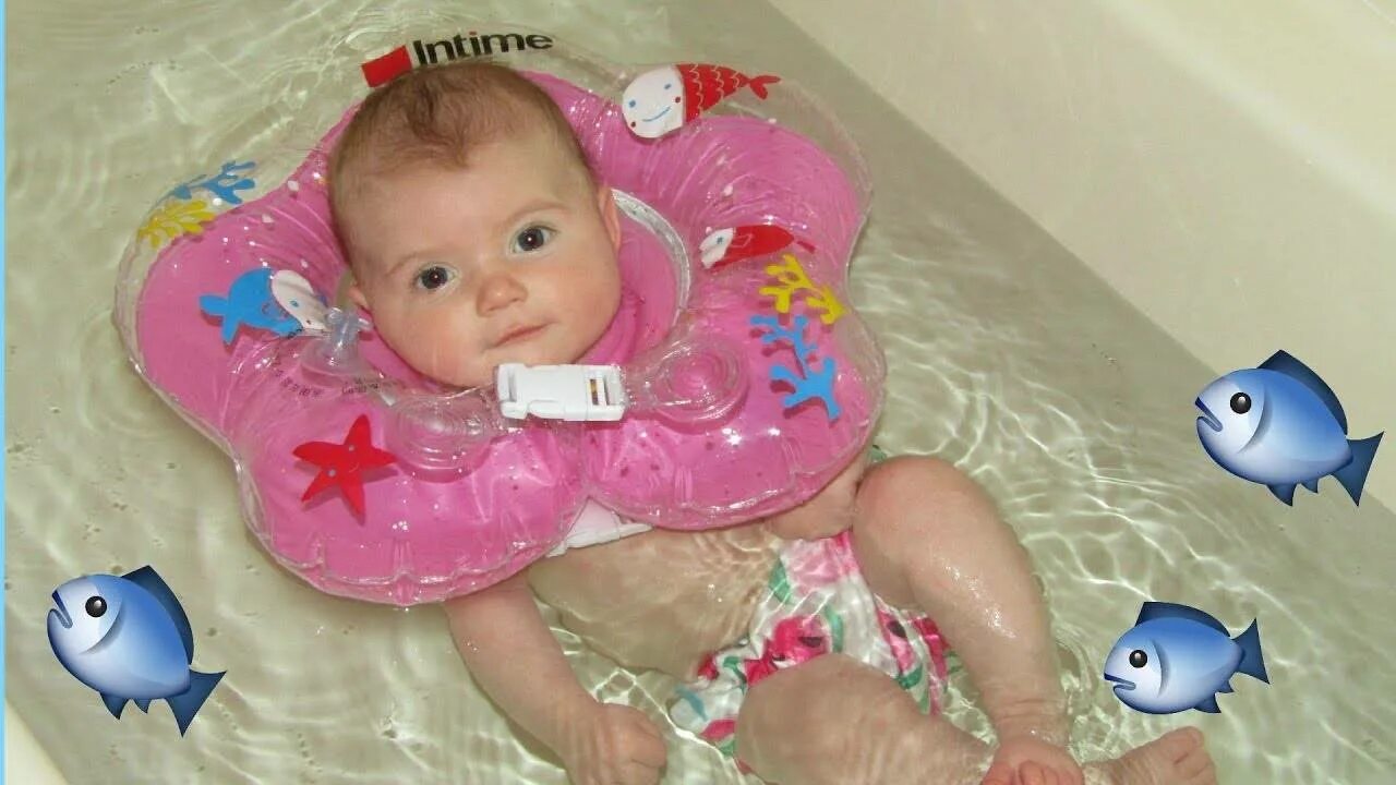 Круг для купания младенцев. Круг для малышей для купания в ванной. Круг для купания младенца в ванной. Воротник для плавания младенцев. Купание 2 месяца