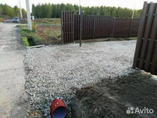 Труба под проезд. Труба sn8 под заезд на участок. труба через канаву. труба для заезда на участок.