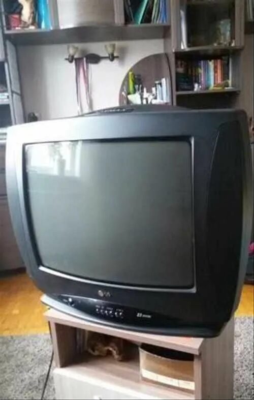 Телевизор лджи старые модели. Lg cf 20d70. телевизор lg 51 см диагональ. телевизор 20 дюймов кинескопный lg 20th. телевизор lg cf14f90.