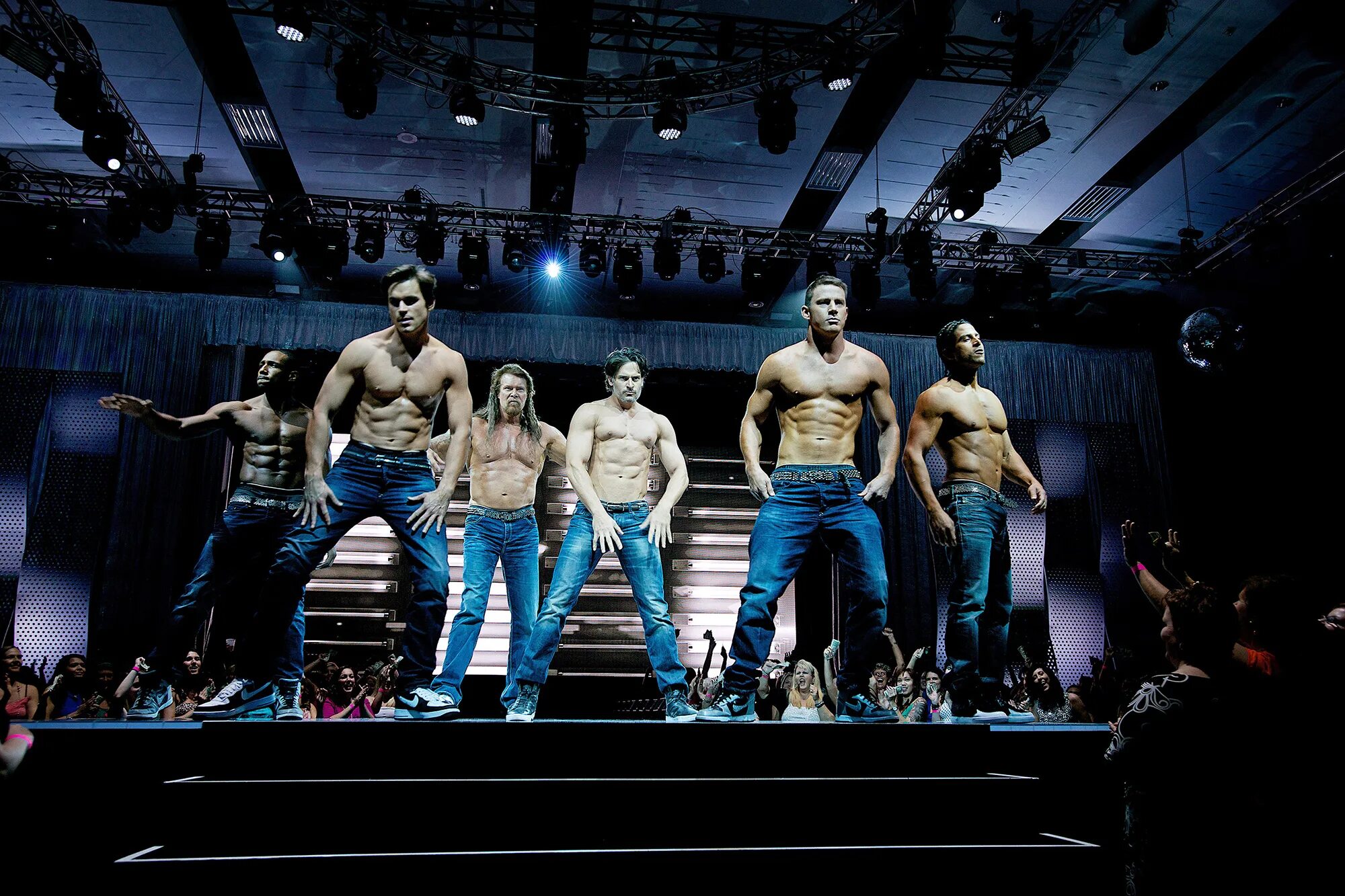Ченнинг Татум супер Майк ххл. Ченнинг Татум Magic Mike. Джо Манганьелло супер Майк XXL. Кевин Нэш супер Майк