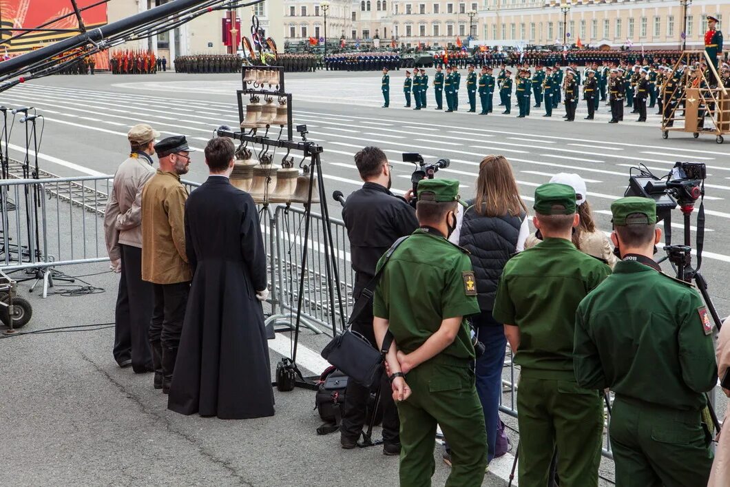 Генеральная репетиция парада. Репетиция парада в Питере 2021. Репетиция парада в Питере. Репетиция парада Победы в Питере.