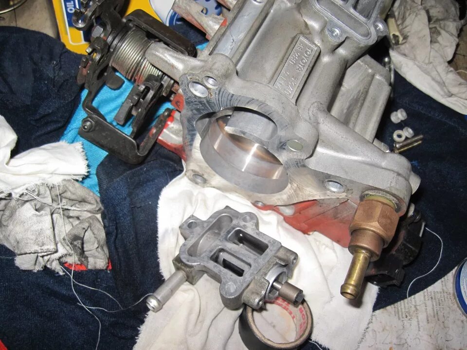 Датчики на дроссельной заслонки 1jz ge vvti. Клапан холостого хода 1jz. Холостой ход 1jz ge. Холостой ход 1jz ge. Датчик холостого хода 2jz.