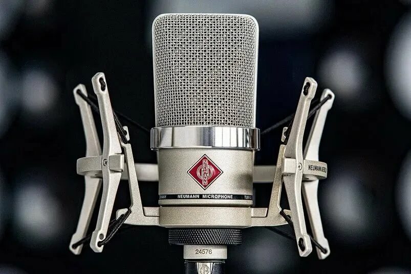 Микрофон neumann. Neumann tlm 102. микрофон студийный tlm 102. neumann tlm 102 set. tlm 102 микрофон.