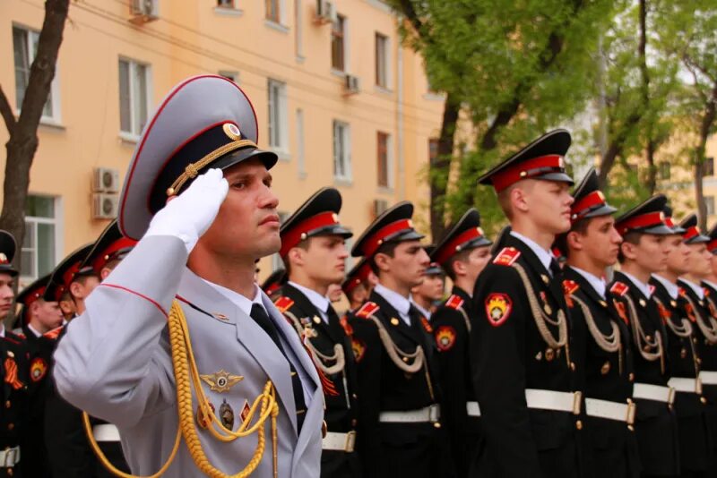 Суворовские училища россии сайты. Суворовское военное училище Астрахань. Астраханское Суворовское училище МВД. Город Астрахань Суворовское училище.