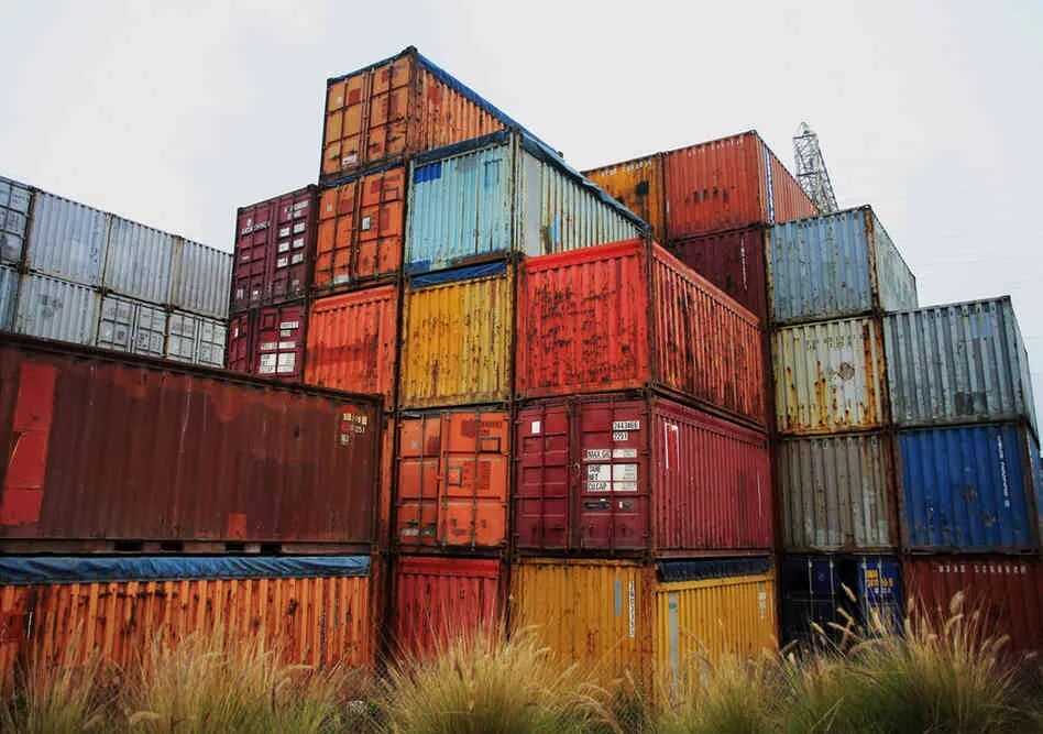 Shipping container rust
