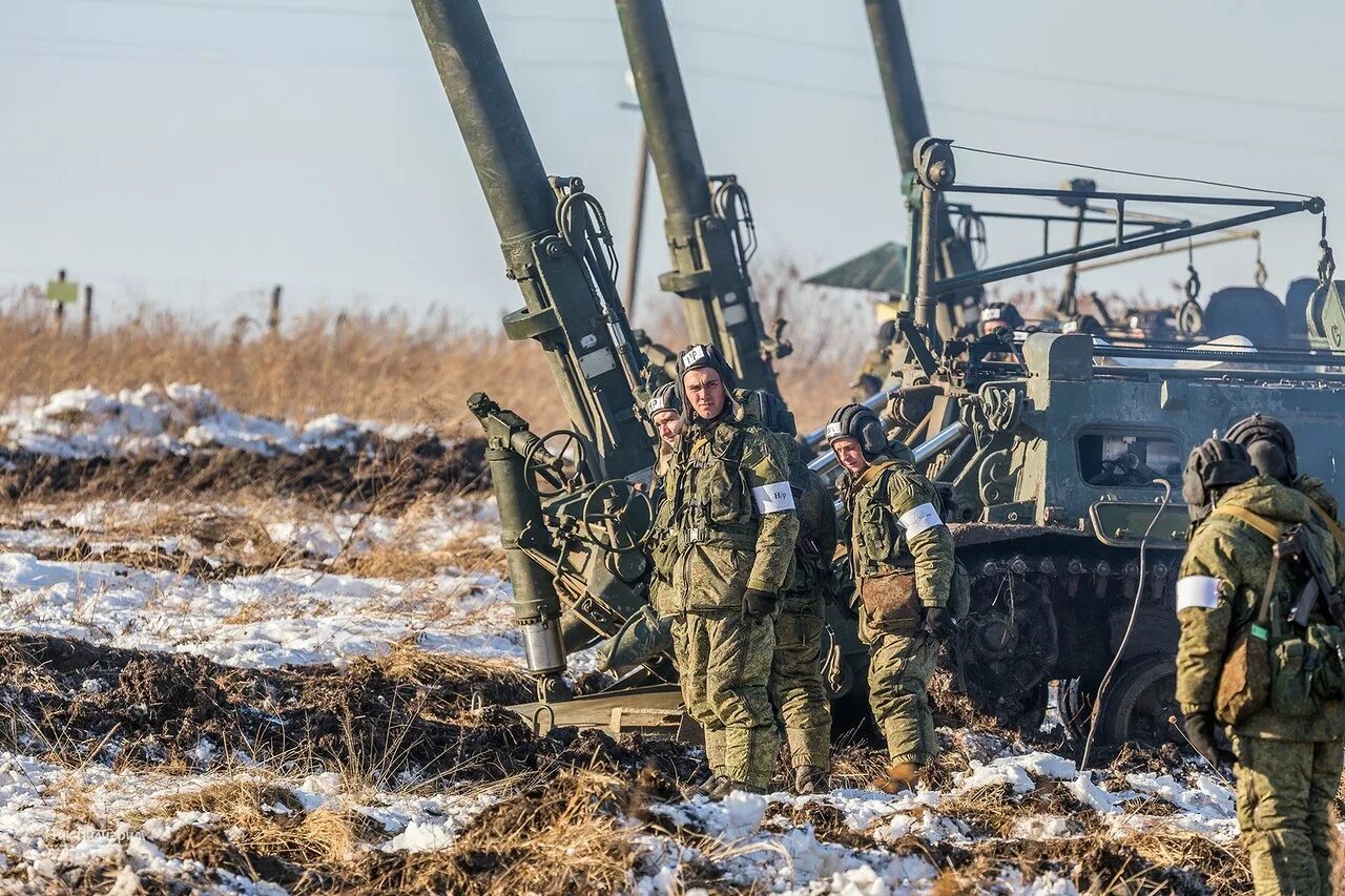 240 мм мина. 240 Мм миномет 2с4 тюльпан. 2с4 тюльпан. 2с4 тюльпан калибра 240. Самоходного миномёта 2с4 «тюльпан» калибра 240.