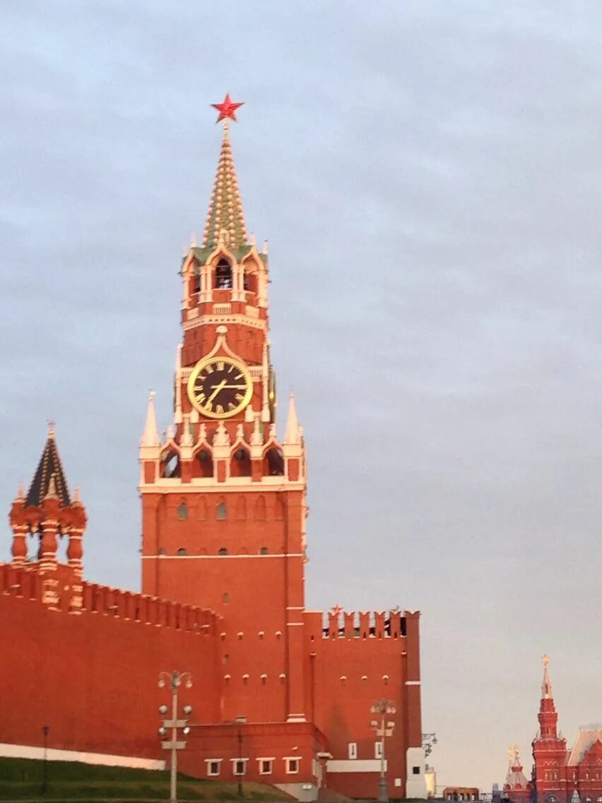 Архитектура красной площади в москве. Архитектор красного кремля. Архитектор красного кремля. Архитектура красной площади в москве. Ансамбль красной площади.