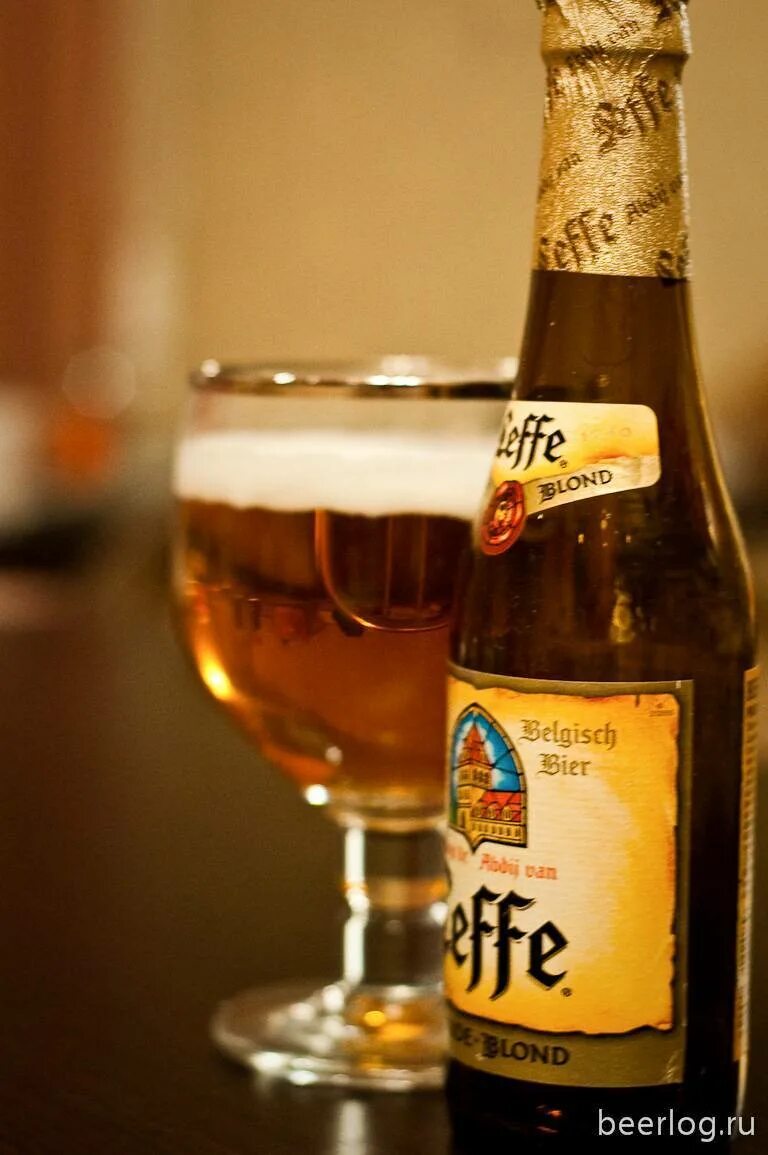 Leffe blonde. Бельгийское пиво Леффе. Пиво Леффе Брюне. Бельгийское пиво Leffe blonde. Леффе пшеничное.