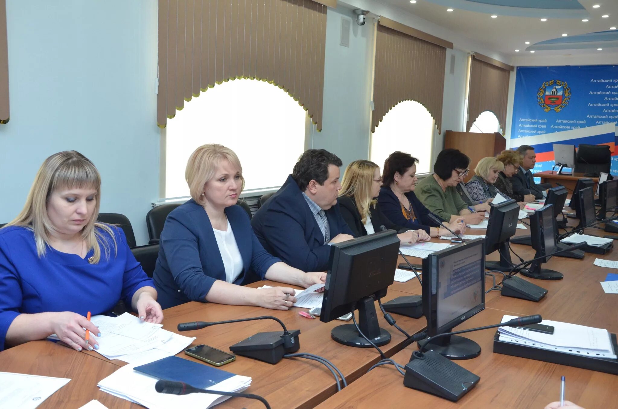 Иванова комитет по образованию. Дни образования и науки на алтае 2022. Фотография министра образования алтайского края. Управление по образованию алтайского края. Комитет образованию города барнаула.