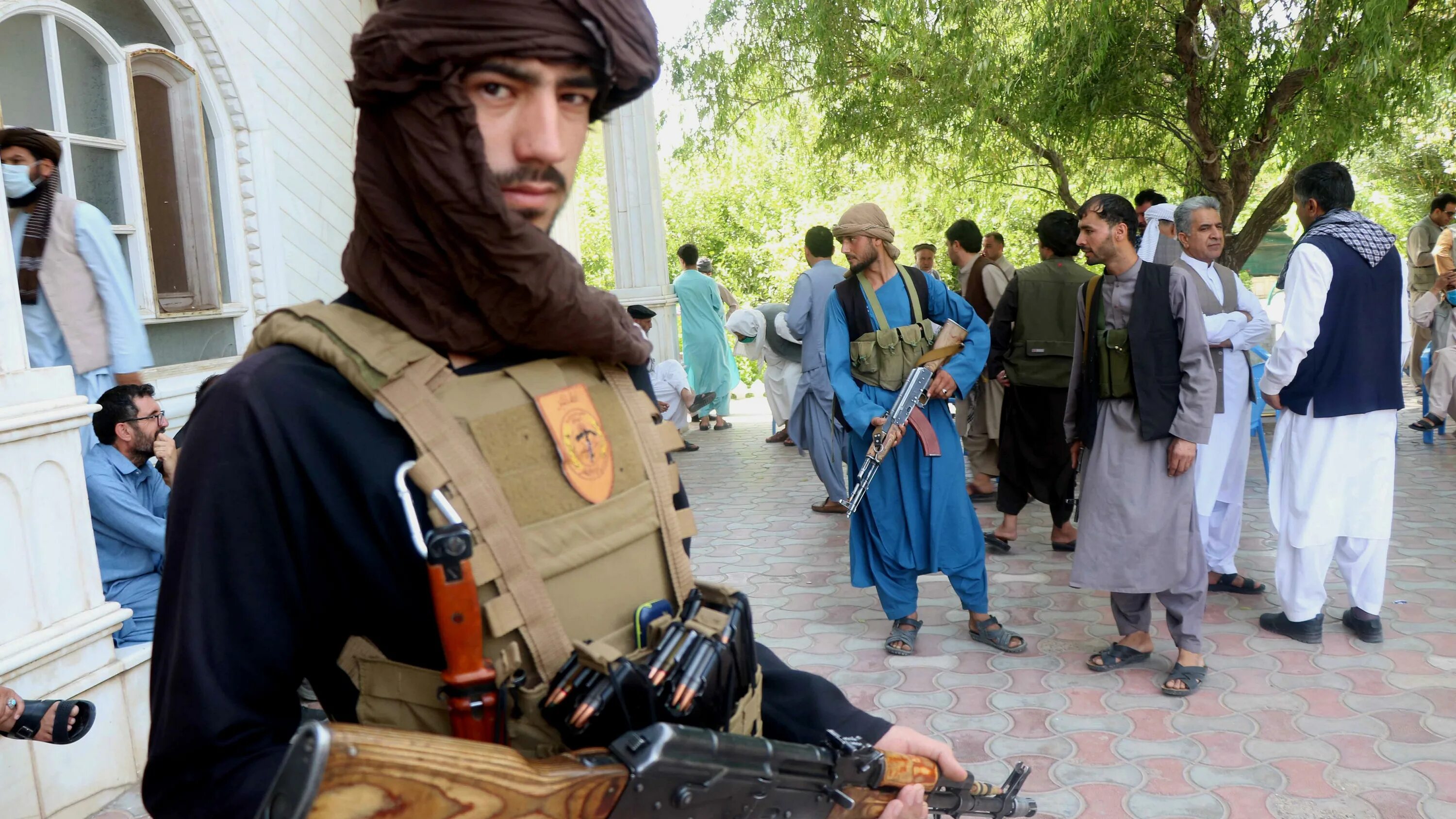Талибан признан террористической. Талибы в Москве 2021 делегация. Визит талибов в Москву 2021. Лавров Талибан 2021. Лавров и талибы.