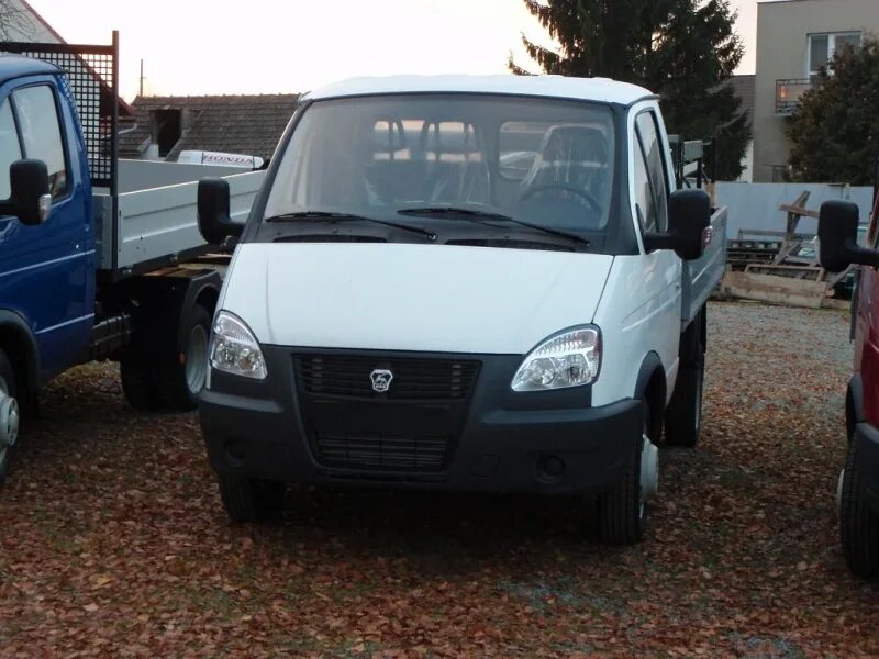 Газель бизнес 12 года. Газ 3221. Газель бизнес газ 32217. Газель пассажирская 3221. Газель бизнес 12 года.