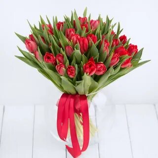 Букет из 5 красных тюльпанов