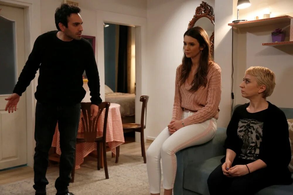 Берен гёкйылдыз актриса. Селин шекерджи kizim. Берен гёкйылдыз актриса. Дочка 2018 2019. Берен гёкйылдыз актриса.