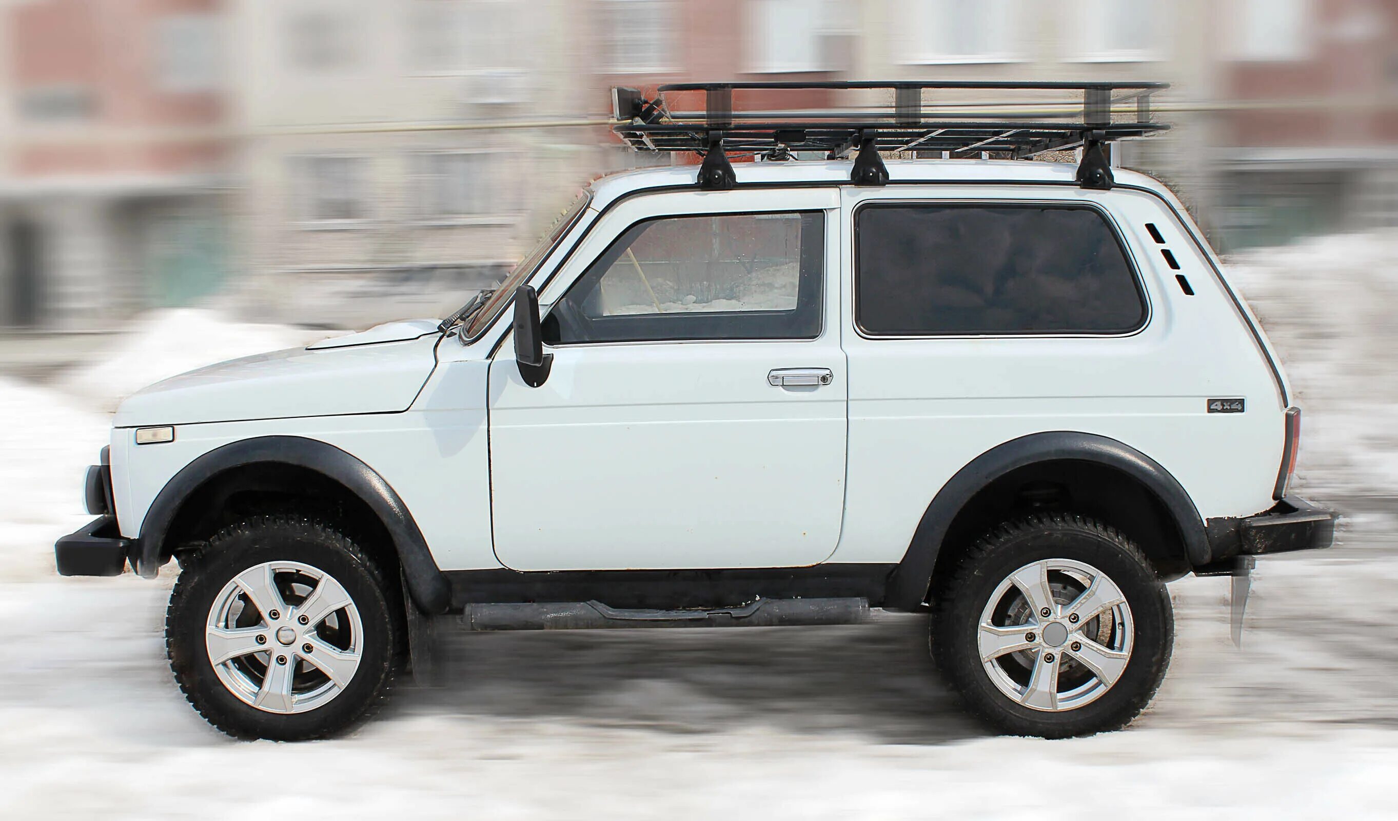 Расширитель колесных арок ваз 2121. Расширитель колесных арок ваз 2121. Расширители арок на ниву 2121. Расширители арок на ниву 21214 квадратные. Расширители арок ваз 2121.