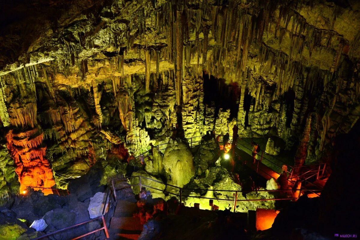 остров крит пещера зевса. пещеры крита. остров крит пещера зевса. диктейская пещера крит. пещеры крита.