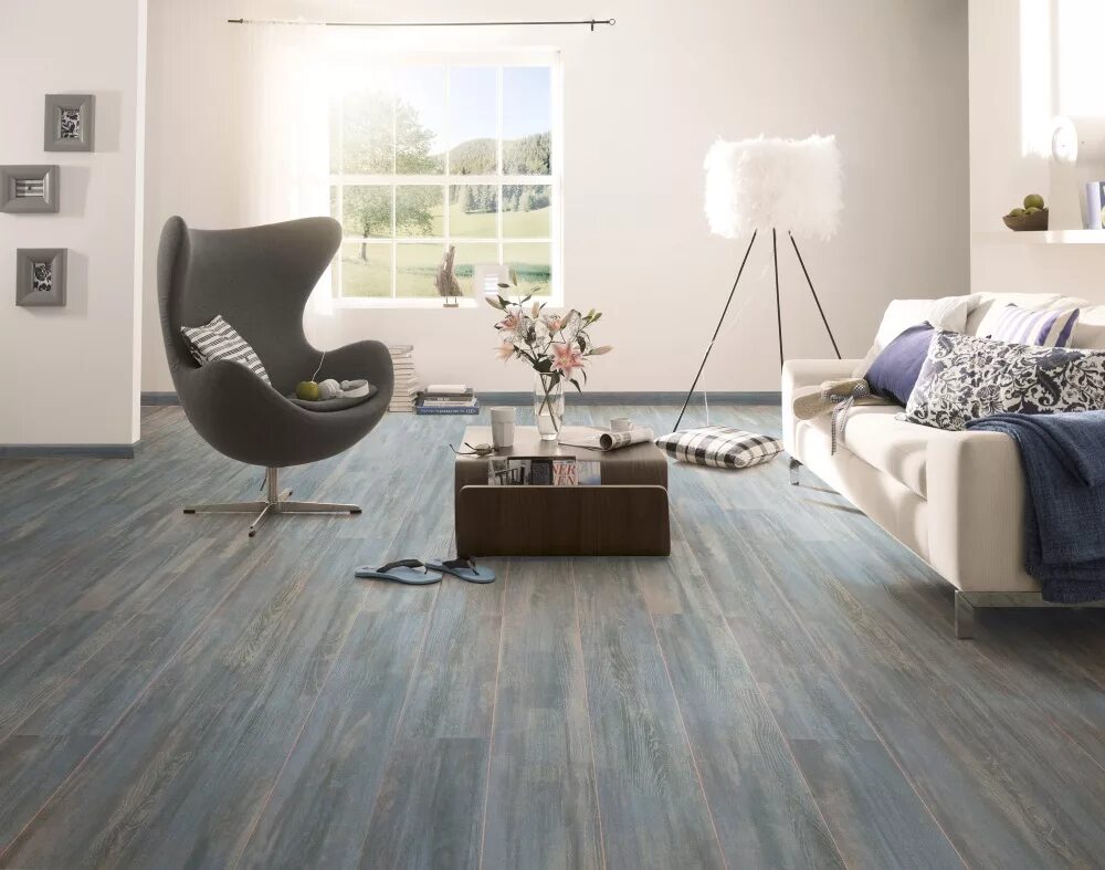 ламинат floor indigo. ламинат серый. ламинат дискавери леруа. цвет пола к синим стенам. серо голубые полы.