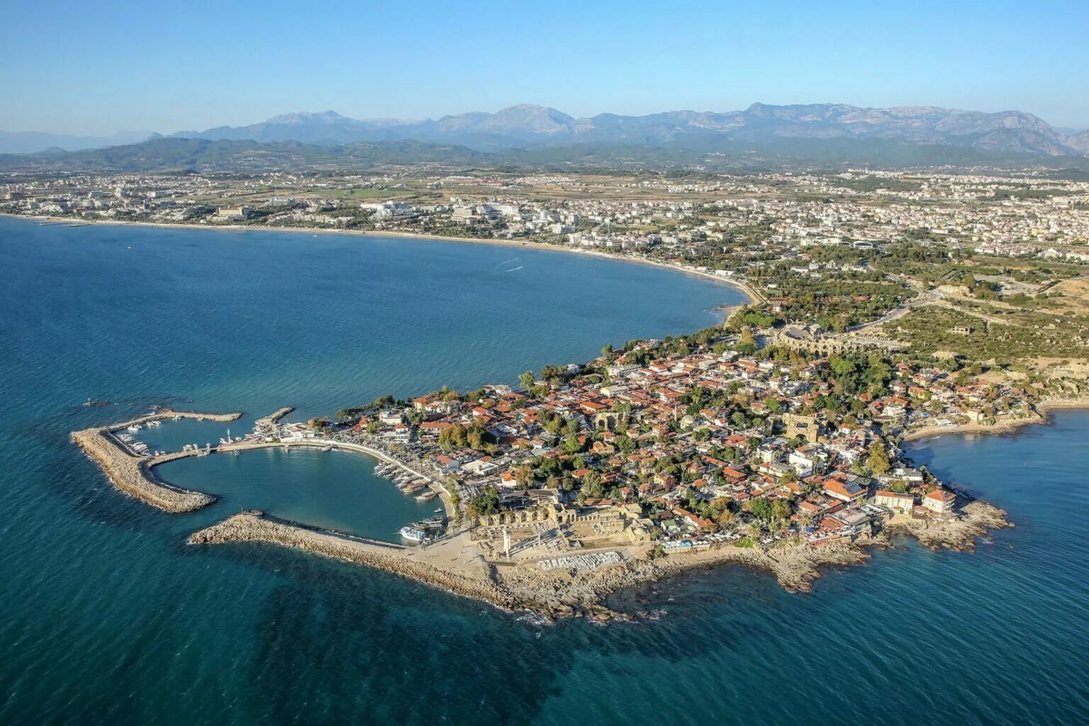 Antalya 1. Анталия. Анталия Турция город. Анталья Турция центр города. Анталья (город в Турции) океаны.