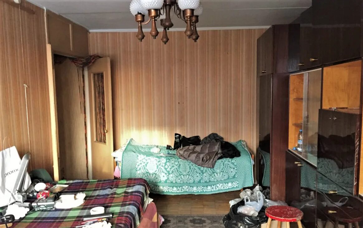 Квартира в плохом состоянии. Убитая хрущевка. Убитая квартира фото. Убитая квартира. Убитая квартира фото.