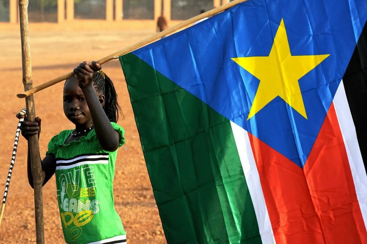 Население планеты по странам 2021 таблица. Флаг south sudan. Самая младшая страна. Страна с самым высоким уровнем образования. Самая младшая страна.