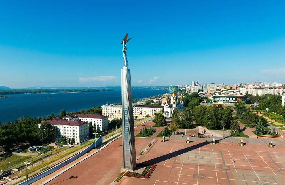 Г самара самарская площадь. Самара (город). площадь славы с волги самара. самара площадь славы с высоты птичьего полета. самара площадь славы сверху.