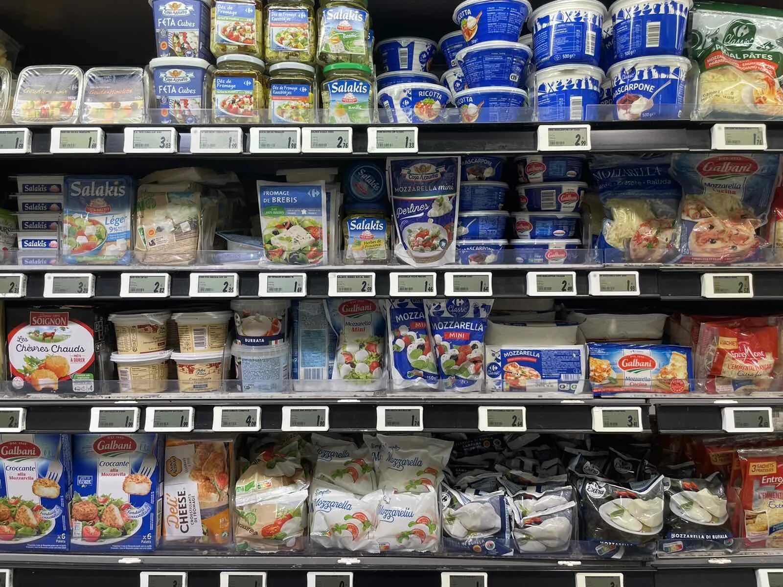 Вкусные товары из турции. Продукты в турции. Что привезти из турции фисташки. Продукция улкер турция. Кемер турция магазины.