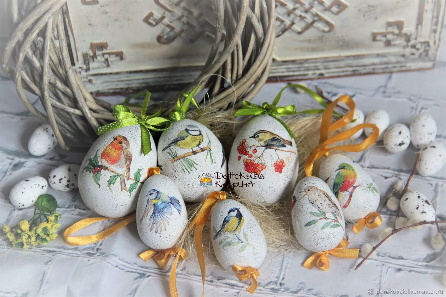Декор деревянных пасхальных яиц. Яйца пасхальные декоративные набор. Подарки на Пасху своими руками. Декоративный сувенир на Пасху. Какого мая пасха в 2024