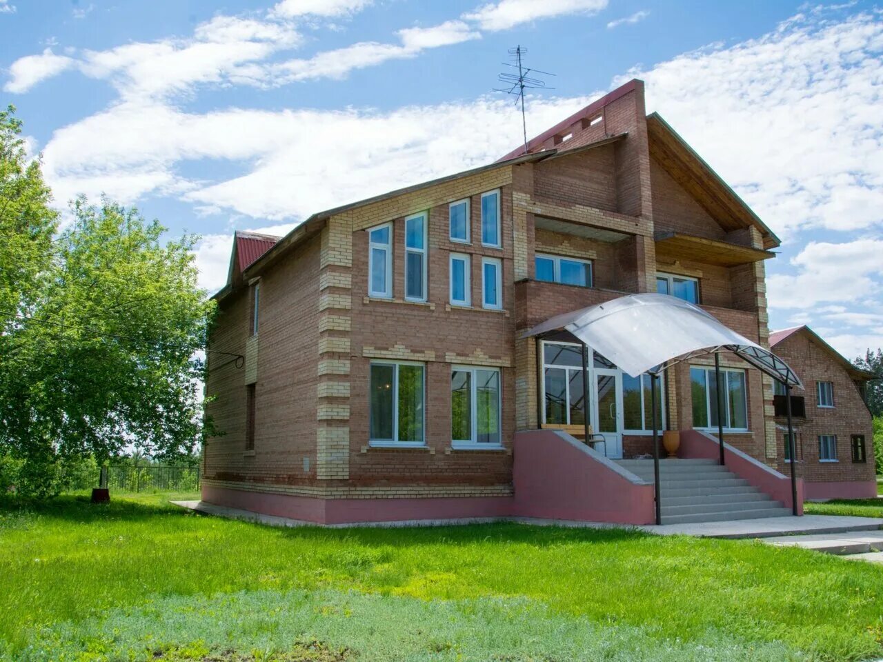 Заря хвойная. Кинотеатр заря торжок. Заря хвойная. Заря хвойная. Заря хвойная.