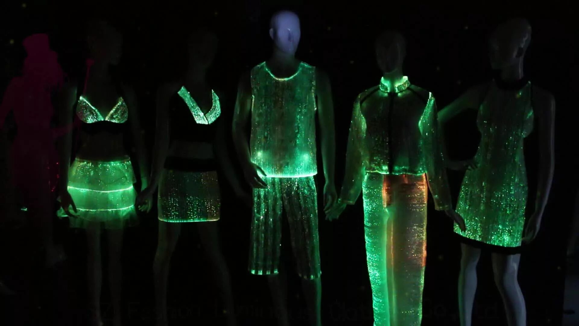 Светодиодная ткань Люминекс. Светящаяся ткань Luminex. Одежда из светящейся ткани. Светящиеся костюмы.