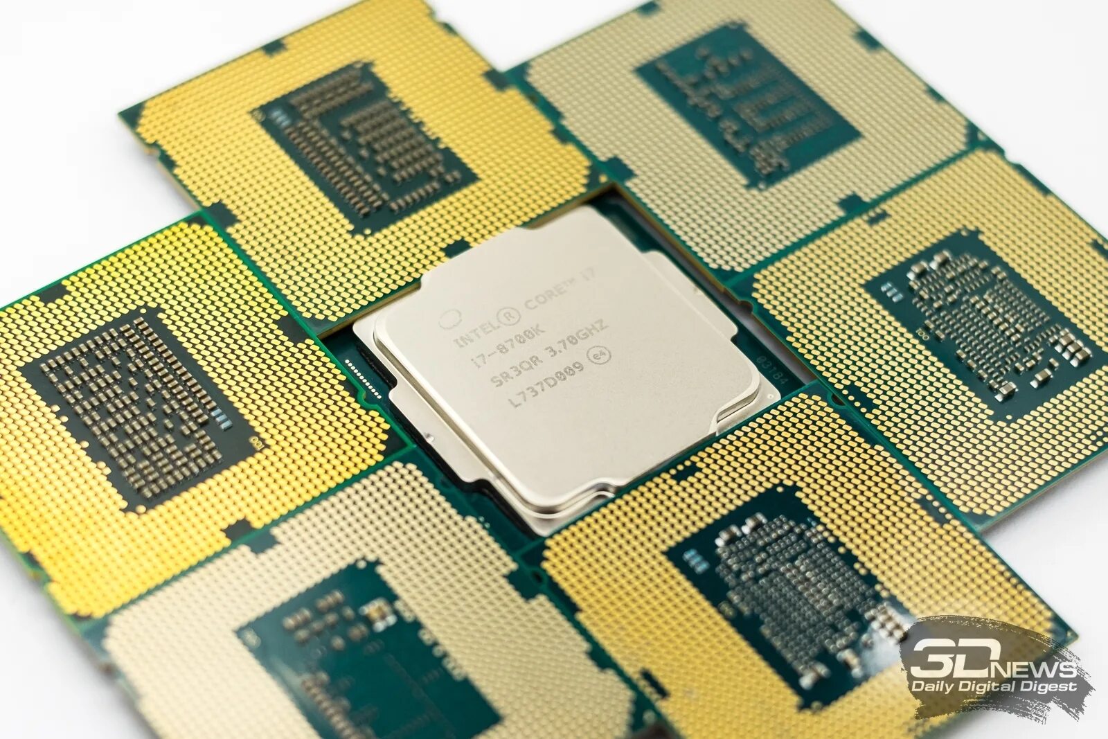 Intel 7 поколения. Процессорная плата Coffee Lake. Intel Core x-Series Processor Family. Sandy Bridge строение. Intel Core i7 обои на рабочий стол.