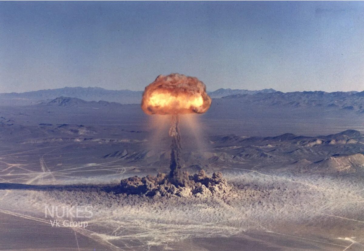 Территория ядерного взрыва. Атомный взрыв. Термоядерный взрыв. Испытание ядерной бомбы. Самый мощный ядерный взрыв.