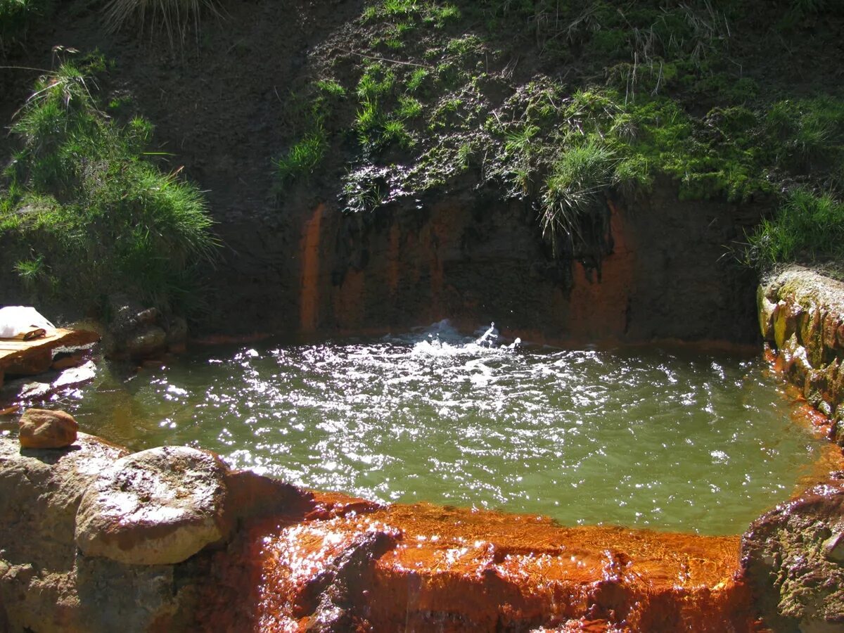 Целебный источник. Радоновые источники шумак. Целебный источник. Целебный источник. Источник аржан суу.