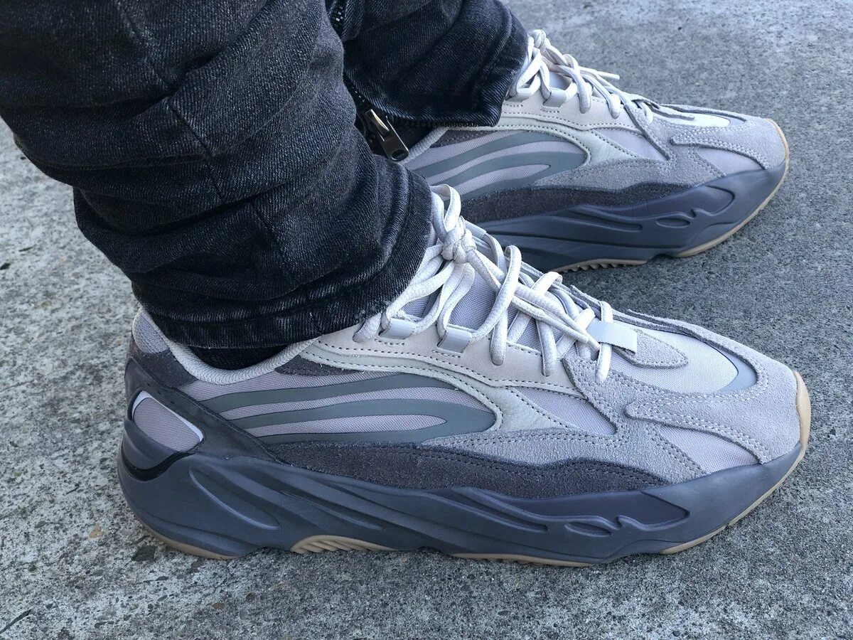 Adidas Yeezy Boost 700 v2 Tephra. Adidas Yeezy Boost 700. Адидас Yeezy Boost 700.