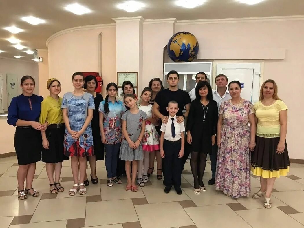 Площадь махачкала 2022. Махачкала фото 2022 года. Город махачкала день учителя награждение 2019 год дагестан ресторан. Ассоциация медицинских сестер россии. Дагестан 26 сентября.