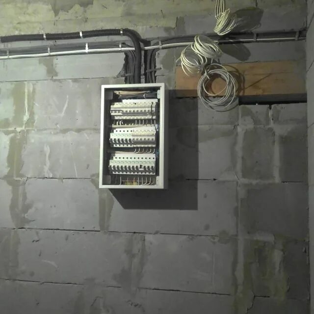 электрик в усолье сибирском телефон. электрик усолье сибирское. магазин электротоваров. поставить розетку, выключатель расценки. магазин электротоваров усолье-сибирское.