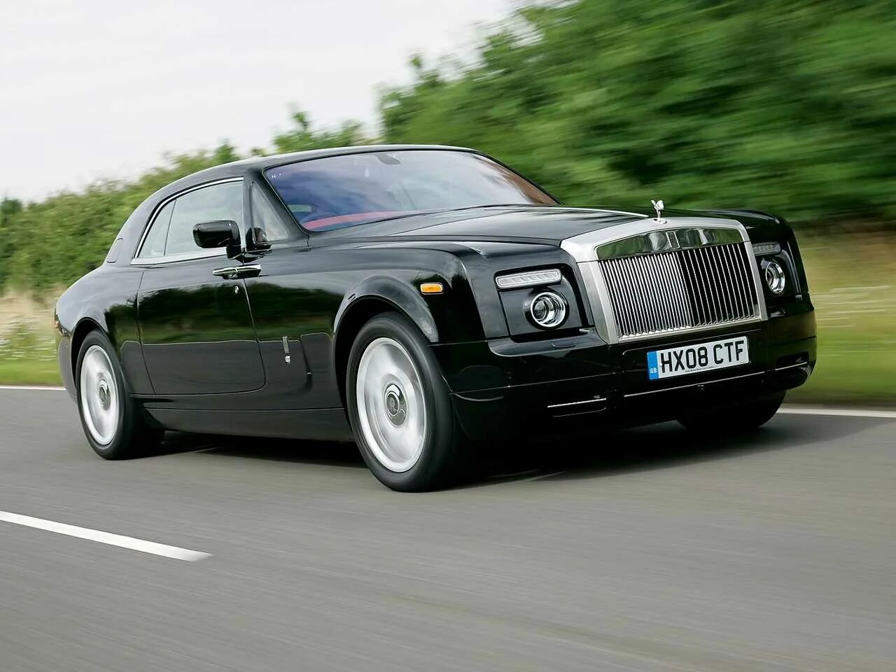 Роллс ройс страна. Rolls Royce Phantom 2000. Rolls Royce Phantom 1990. Rolls Royce Phantom Coupe. Роллс Ройс Фантом 2001.