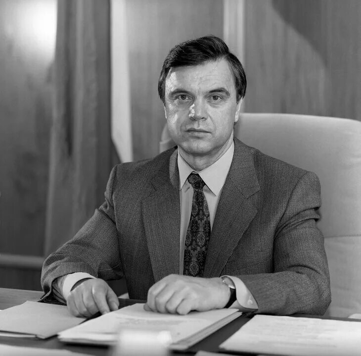 Хасбулатов отзывы. Хасбулатов 1993.