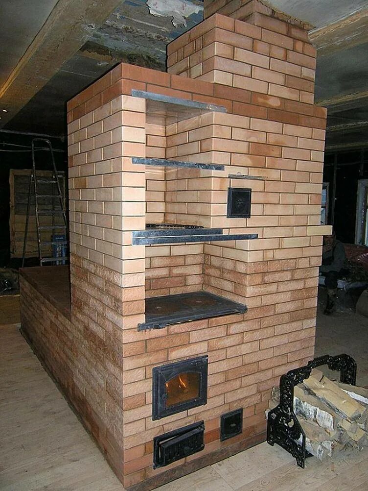 хлебная печь с лежанкой кузнецова. печь шведка отопительно-варочная с лежанкой. печь с лежанкой и варочной. печь с лежанкой сбоку. печь шведка отопительно-варочная с лежанкой.