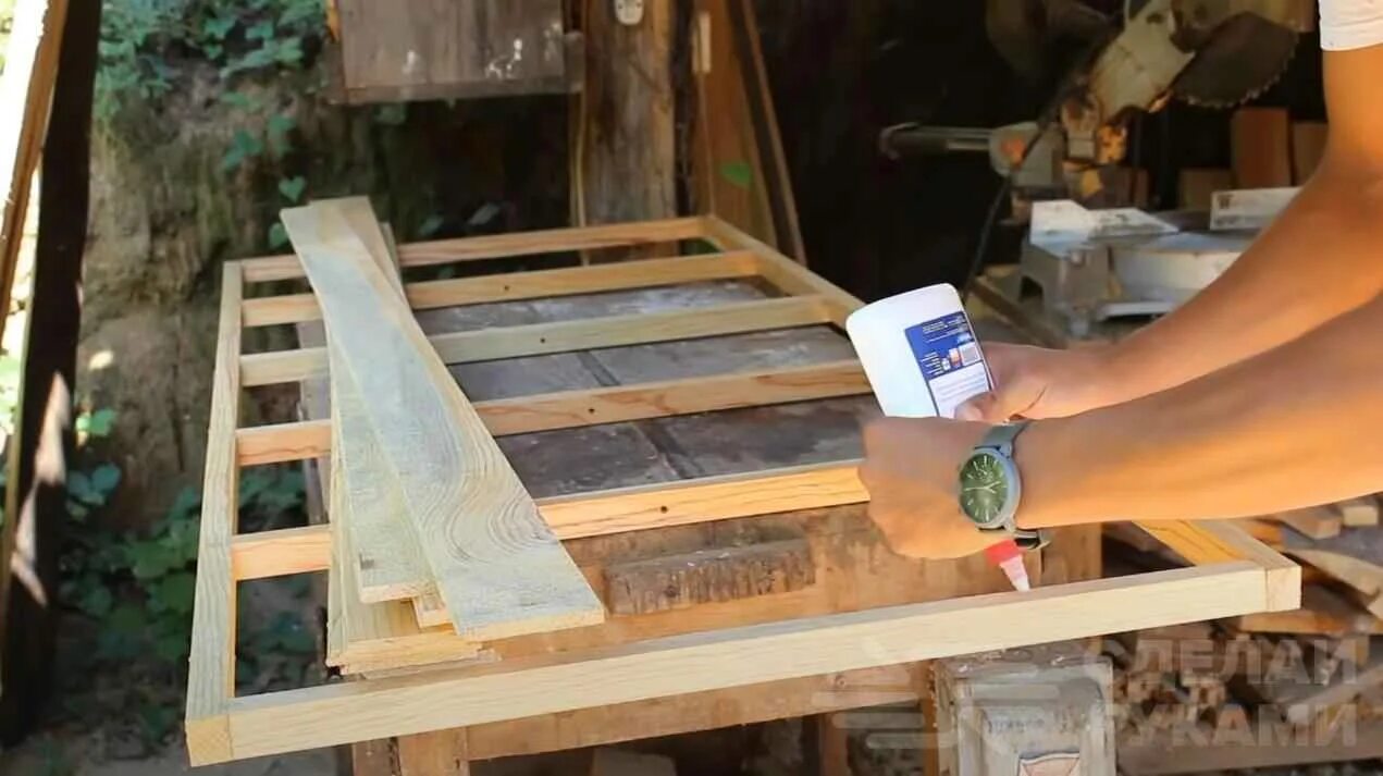 Деревянный автомат. Кораблик из дерева. Ванна своими руками. Как сделать деревянную самодельную. Самодельный стульчик.