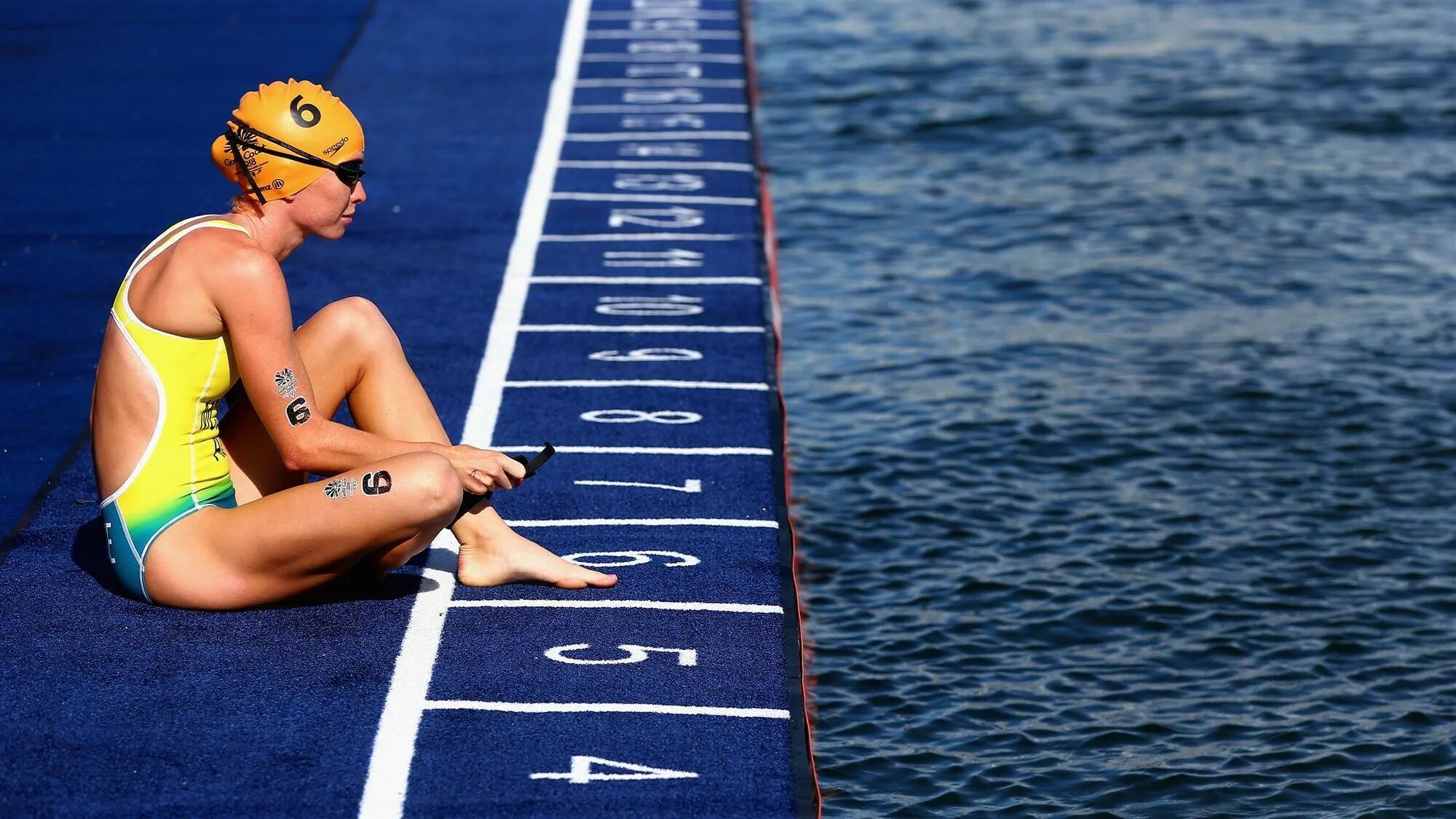 Swimmer Triathlon. Charlotte MCSHANE. Женский триатлон фото. Триатлон женщины картинки красивые.